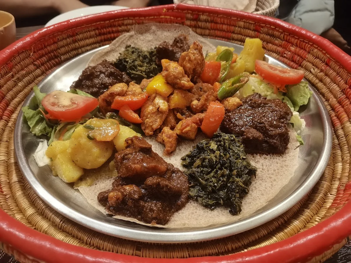 Yatana eritreisch-ätiopisches Restaurant – Restaurant in Düsseldorf, Nordrhein-Westfalen