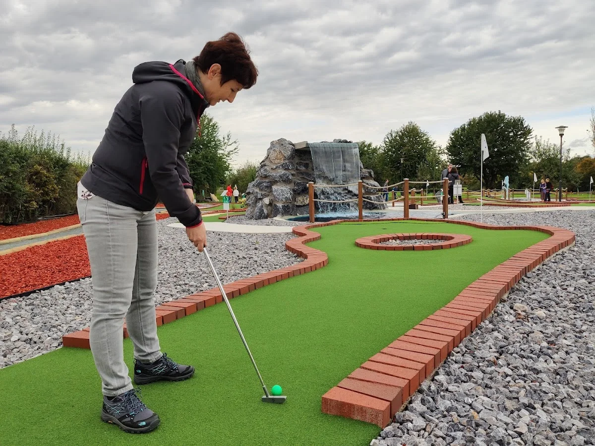 Minigolf Arena Köln – Minigolf in Frechen, Nordrhein-Westfalen
