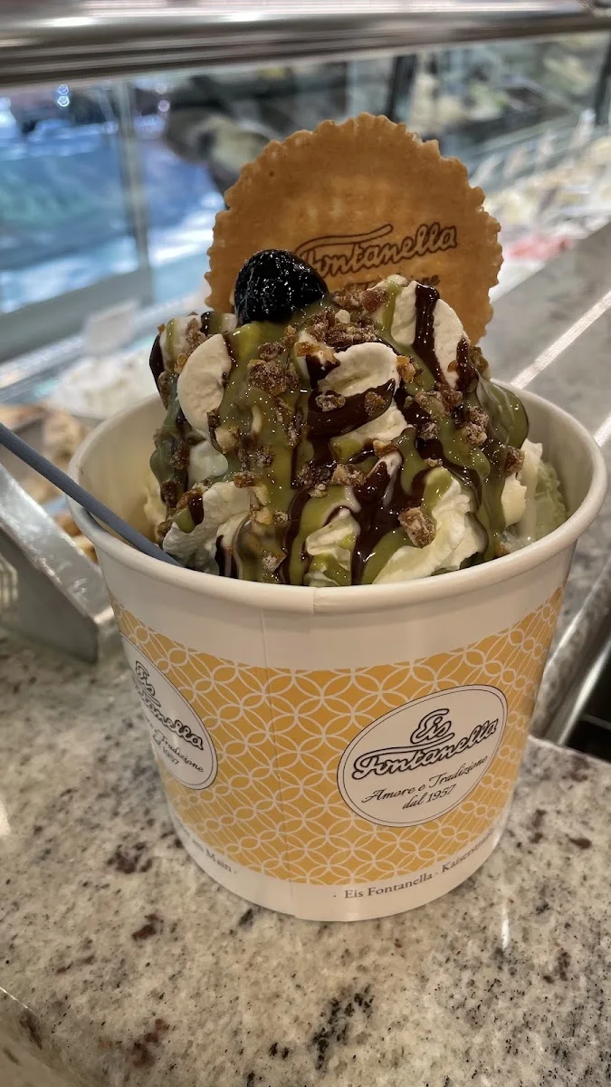 Eis Fontanella – Essen und Trinken in Frankfurt am Main, Hessen