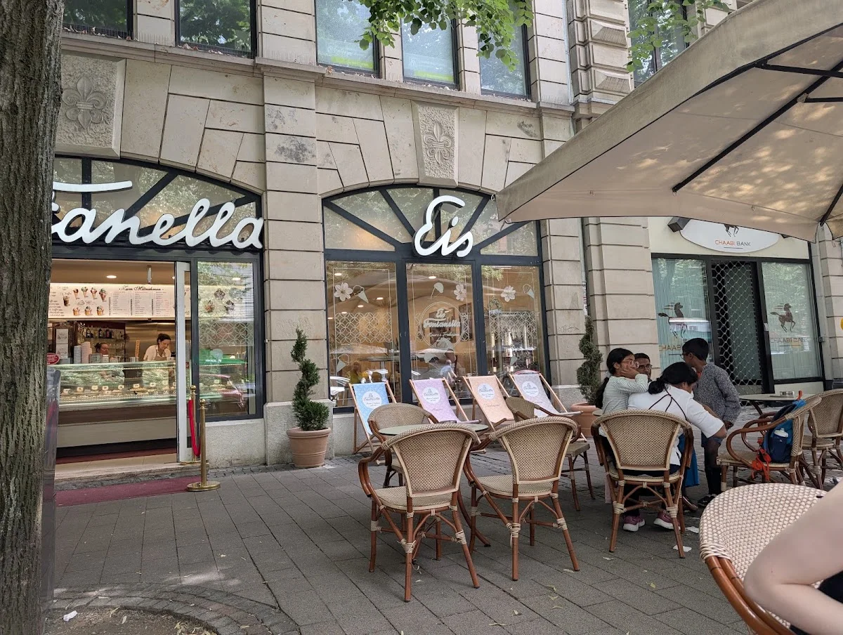 Eis Fontanella – Atmosphäre in Frankfurt am Main, Hessen