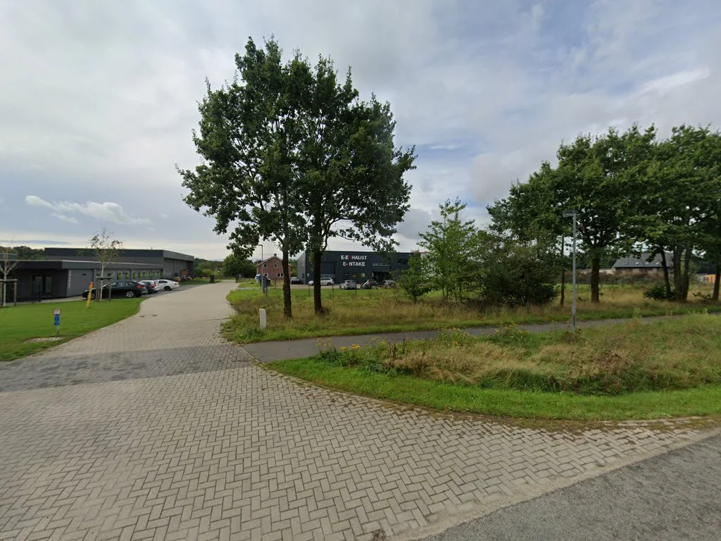 E-Exhaust – Street View & 360°-Fotos in Lachendorf, Niedersachsen