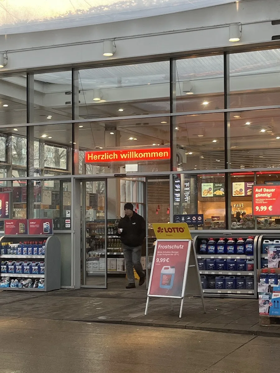 Allguth – Außenbereich in München, Bayern