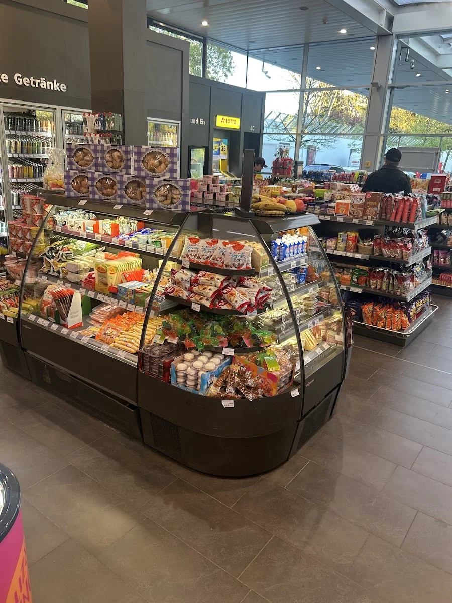 Allguth – Innenansichten in München, Bayern