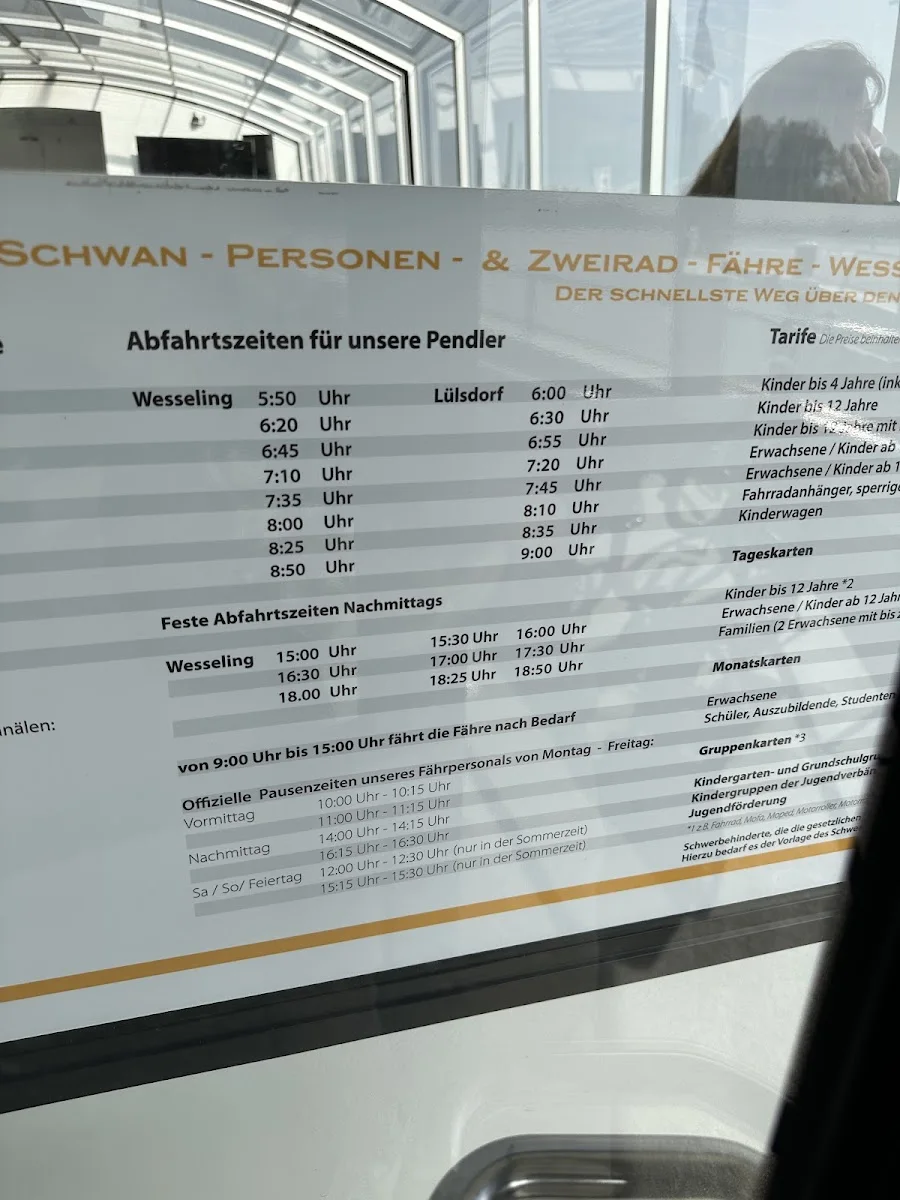 RHEINSCHWAN Personenfähre (Anlegesteg Lülsdorf-Wesseling) // WEISBARTH FAHRGASTSCHIFF – Besucherfoto von Kim david Ortmann in Wesseling, Nordrhein-Westfalen