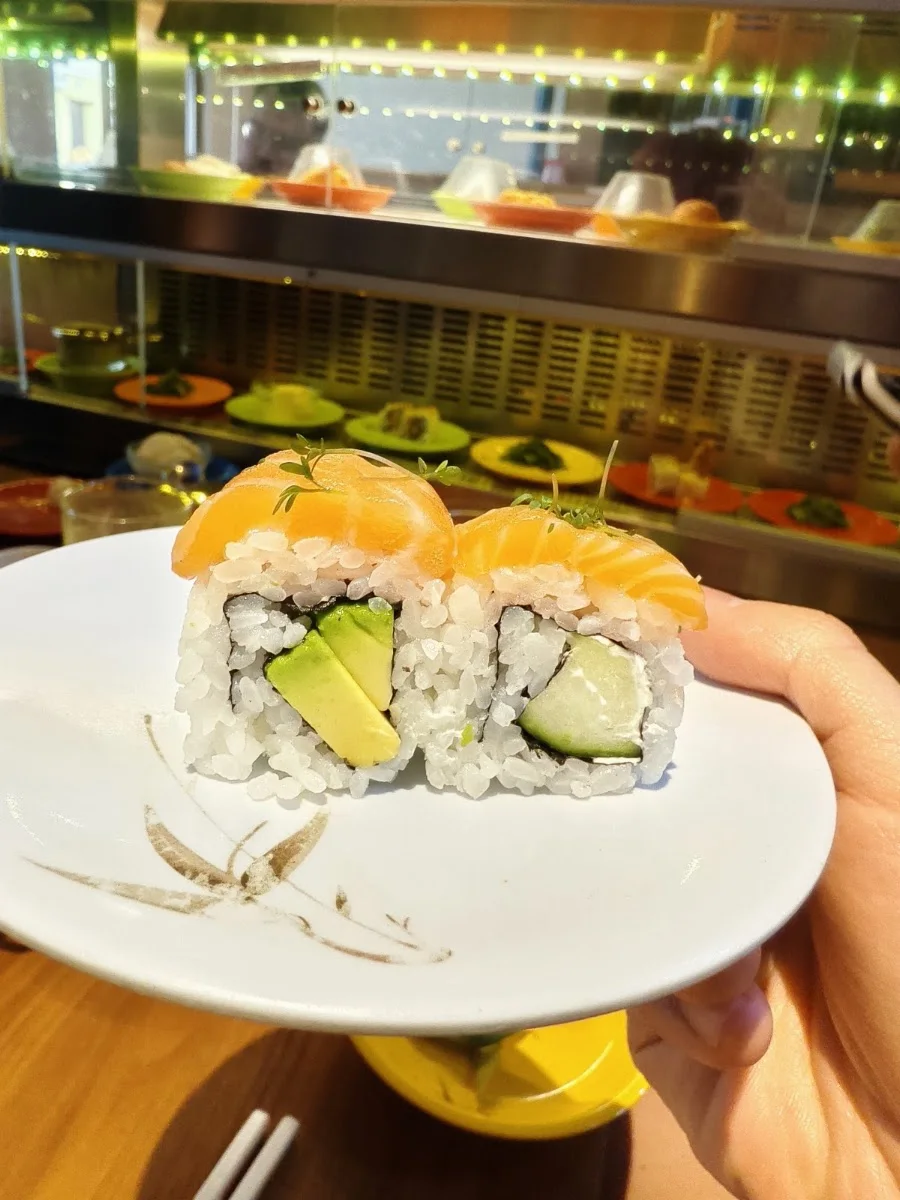 Restaurant Tsuki Ji – California Roll in München, Bayern