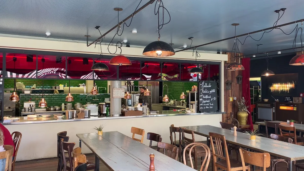 Katerschmaus – Atmosphäre in Berlin