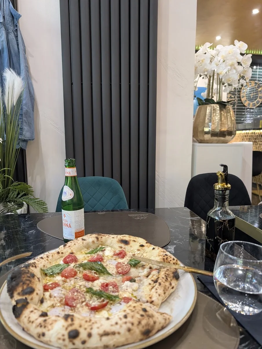 Pizzeria Totò e Peppino 2.0 – Pizzeria in Köln, Nordrhein-Westfalen