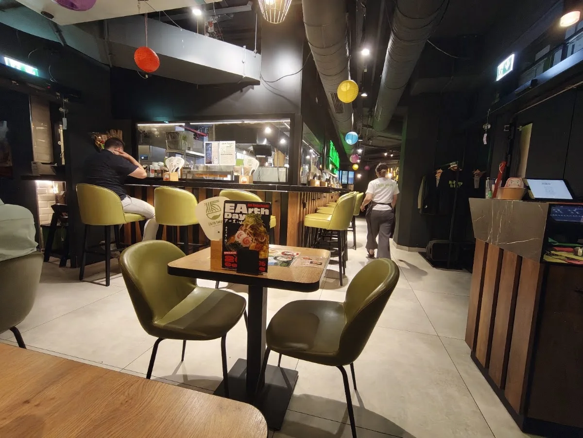 EArth Tokyo Stuttgart Calwer - Japanese Ramen Restaurant – Atmosphäre in Stuttgart, Baden-Württemberg