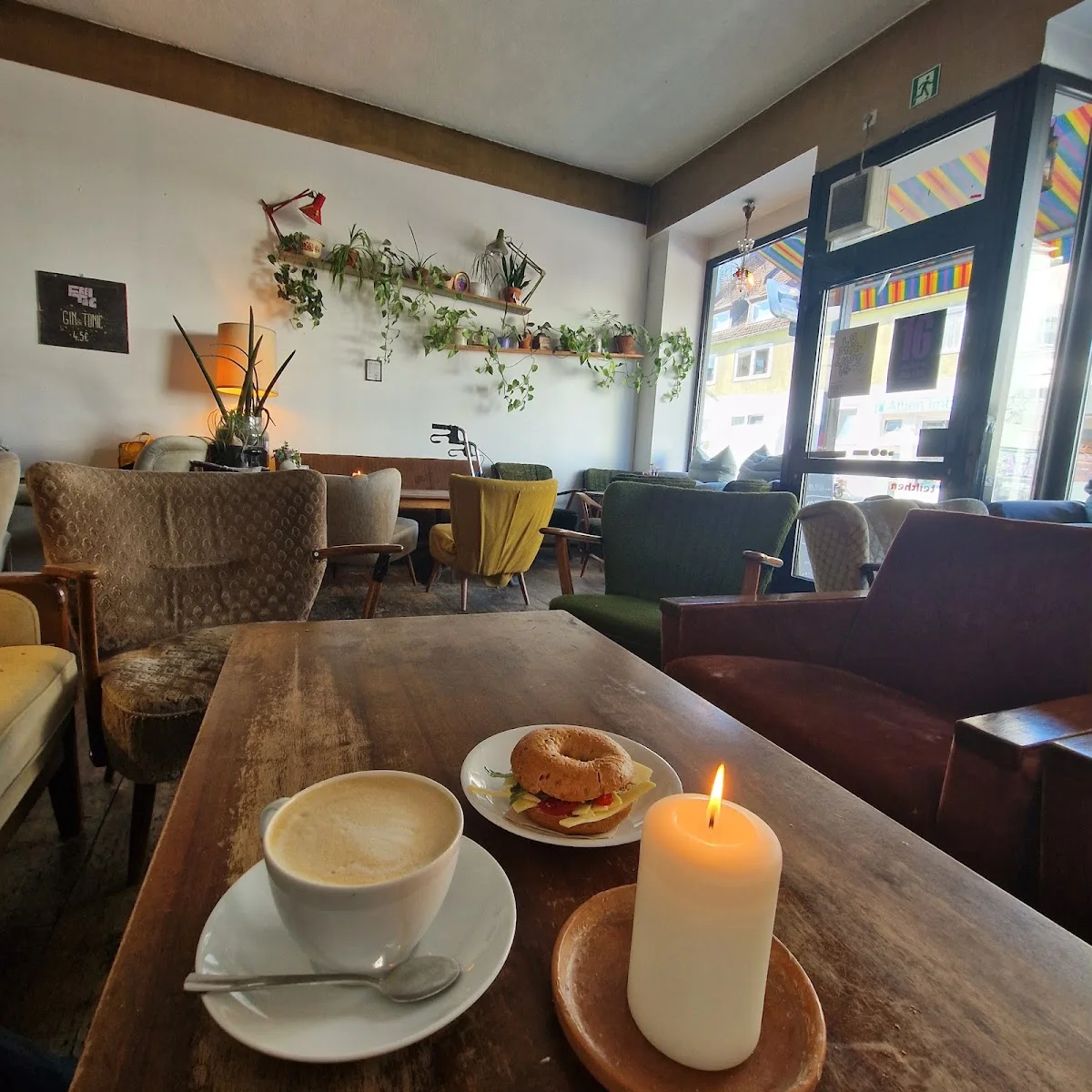 Teilchen & Beschleuniger – Kaffee in Münster, Nordrhein-Westfalen