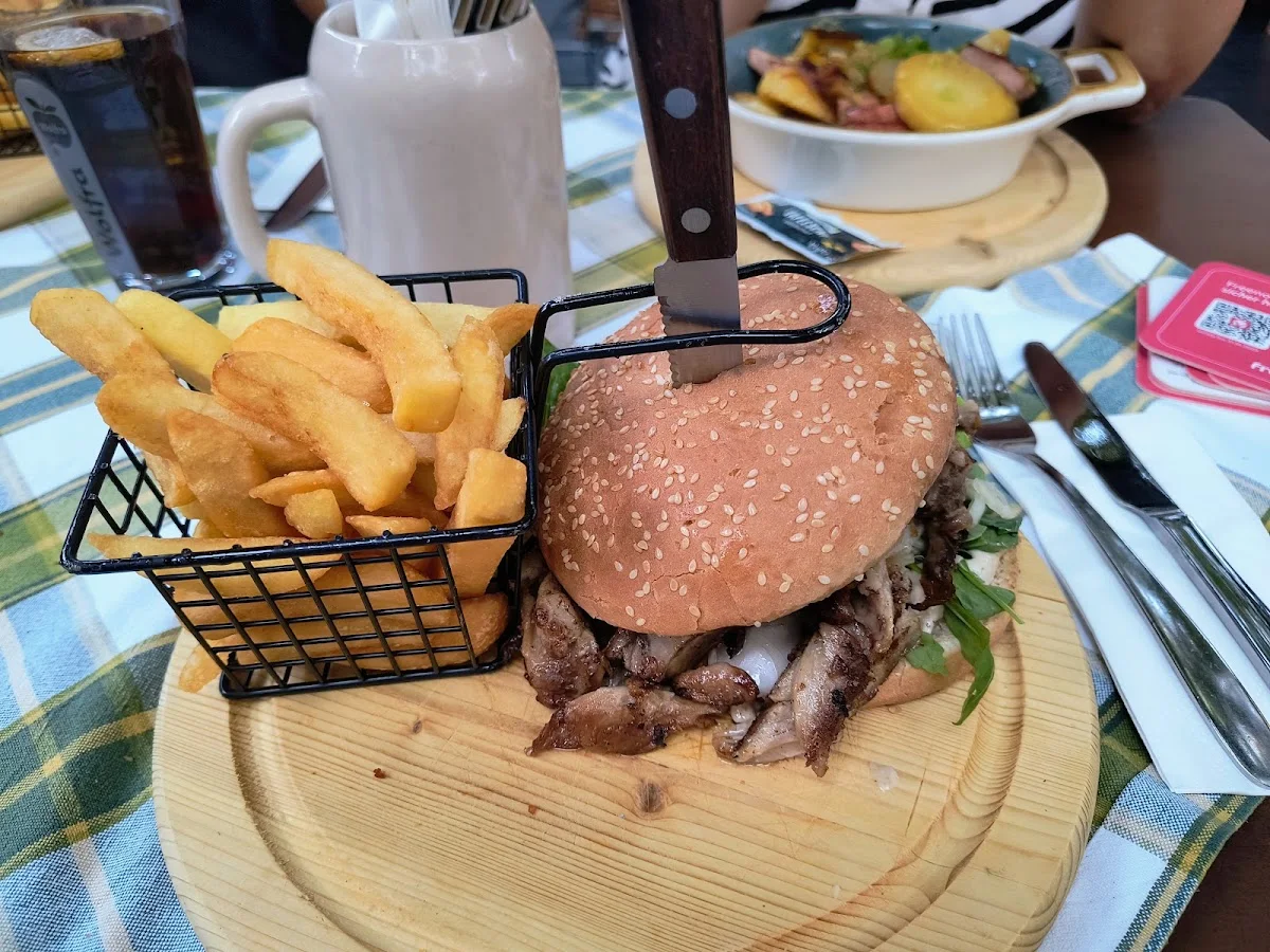 Wirtshaus am Hart – Pommes frites in München, Bayern