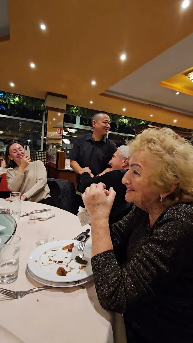 Kaiser Palast – Chinesisches Restaurant in Köln, Nordrhein-Westfalen