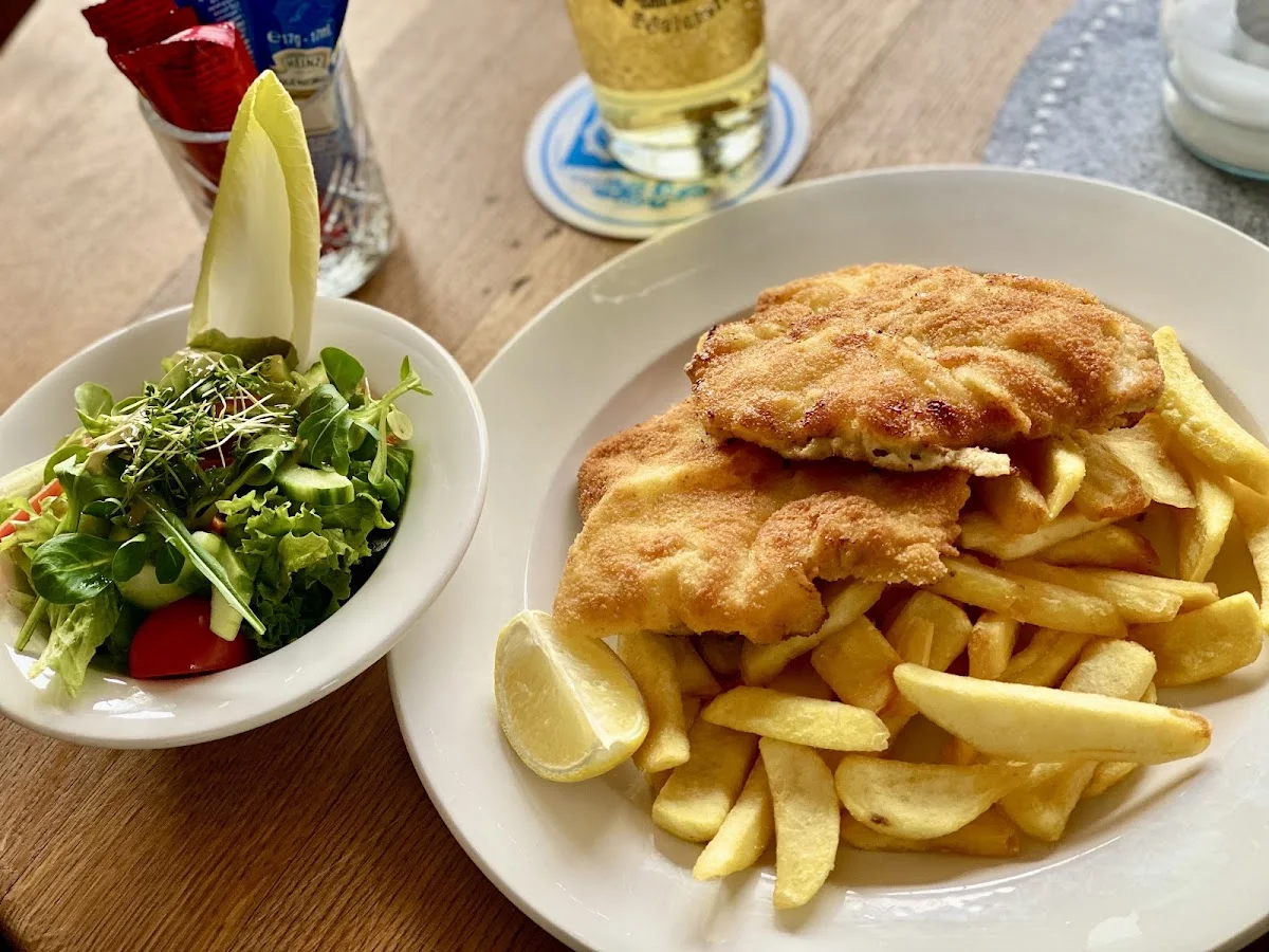 Augustiner Spieglwirt – Schnitzel in München, Bayern