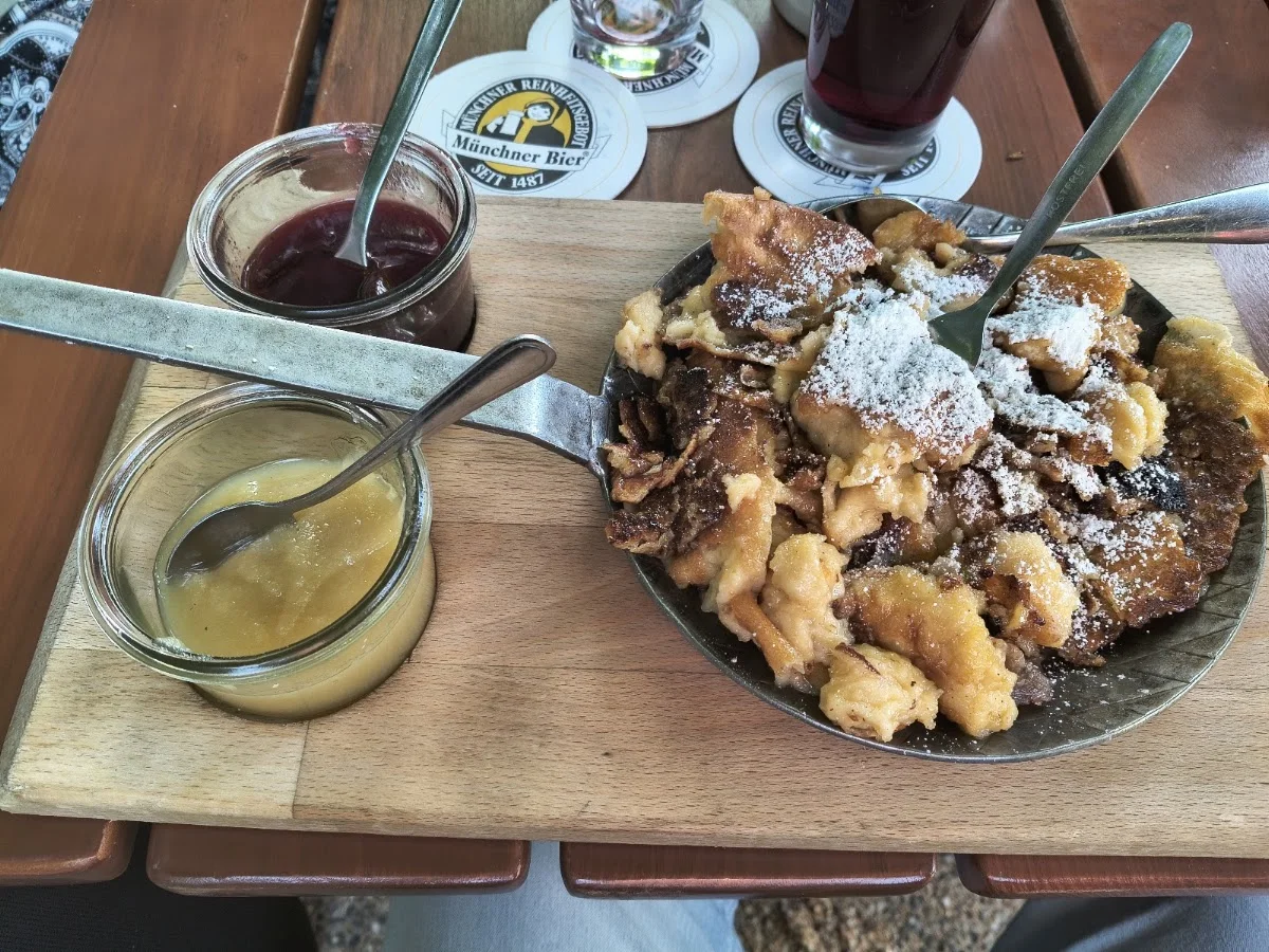 Zum Grünen Baum – Kaiserschmarrn in München, Bayern