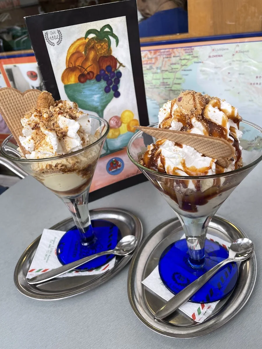Eiscafé Veneto – Essen und Trinken in Reinbek, Schleswig-Holstein