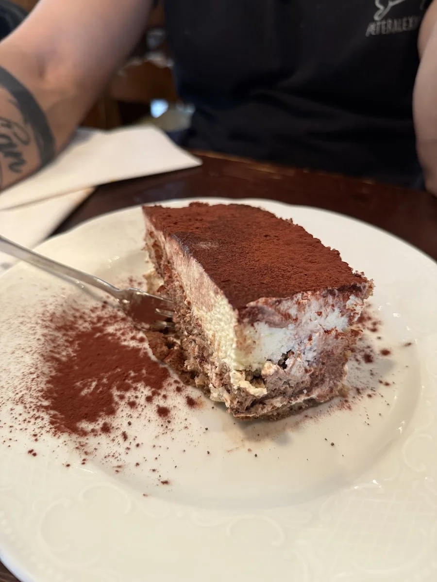 Ristorante Pizzeria Italy – Tiramisu in München, Bayern