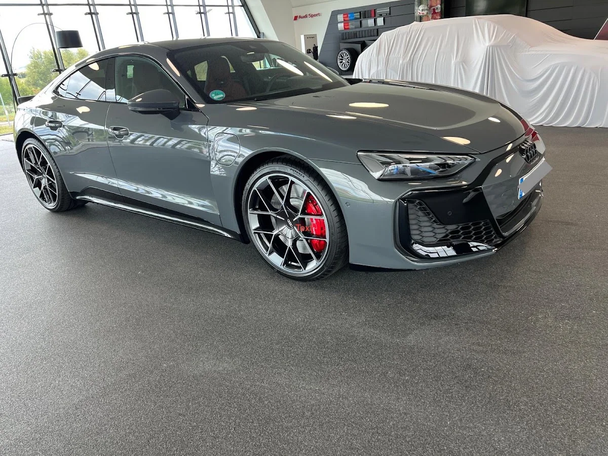 Audi Zentrum Zwickau – Besucherfoto: Thomas Bergmann in Zwickau, Sachsen