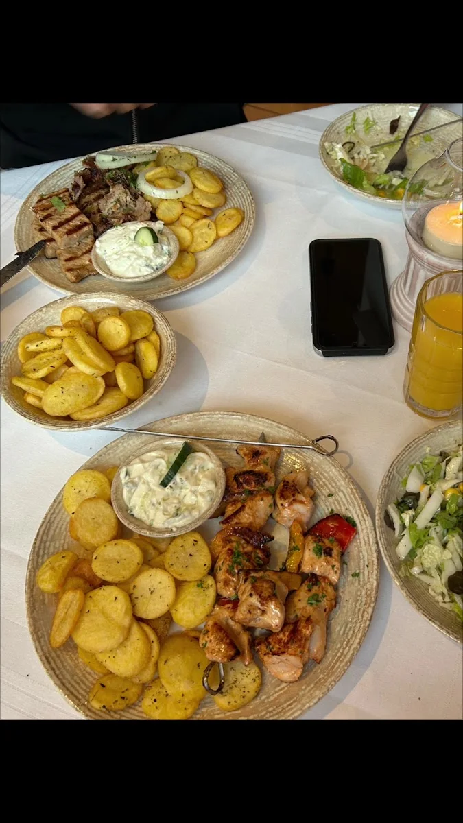 Waldcafe Dionysos Restaurant – Griechisches Restaurant in Frankfurt am Main, Hessen