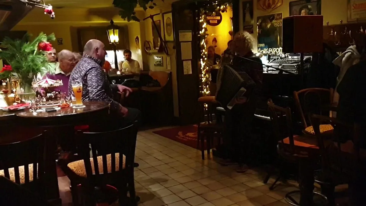 Mutter Hoppe – Atmosphäre in Berlin