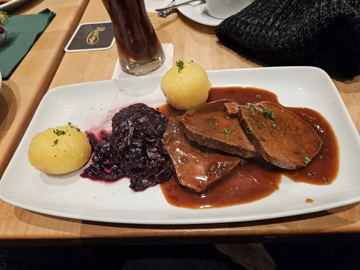 Rheinischer Hafen – Sauerbraten in Hamburg