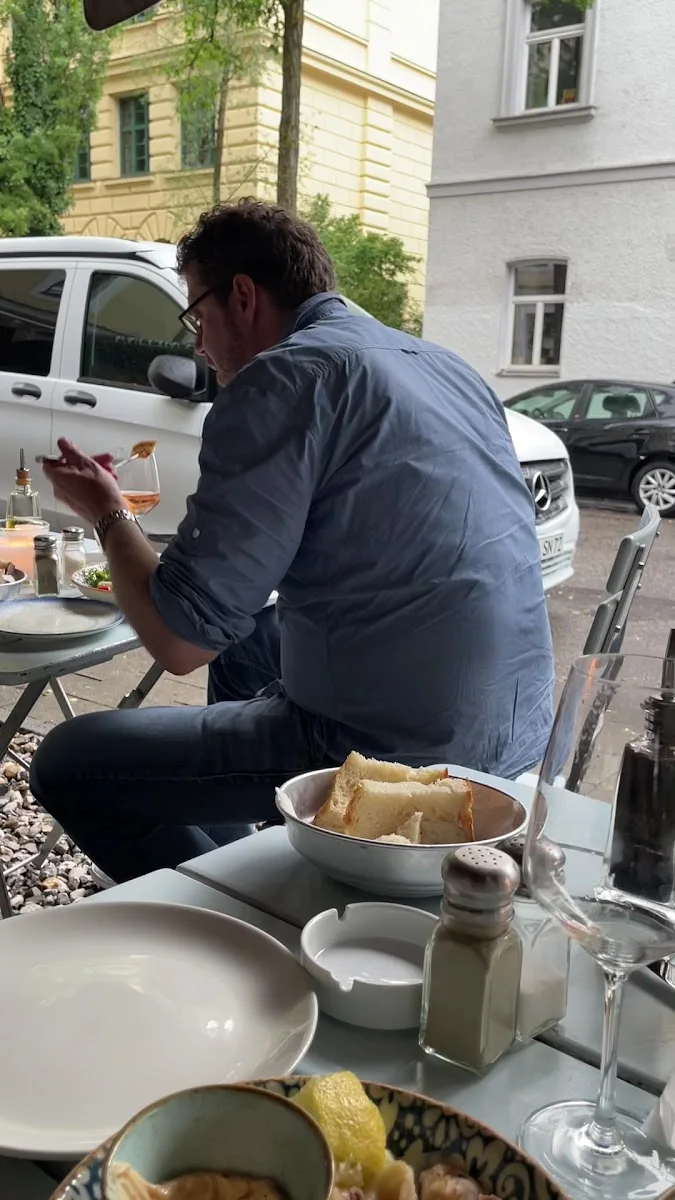 Taverna Melina - Aegina GmbH – Atmosphäre in München, Bayern