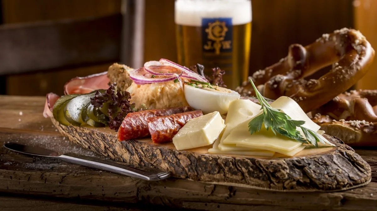 Wirtshaus am Bavariapark – Essen und Trinken in München, Bayern