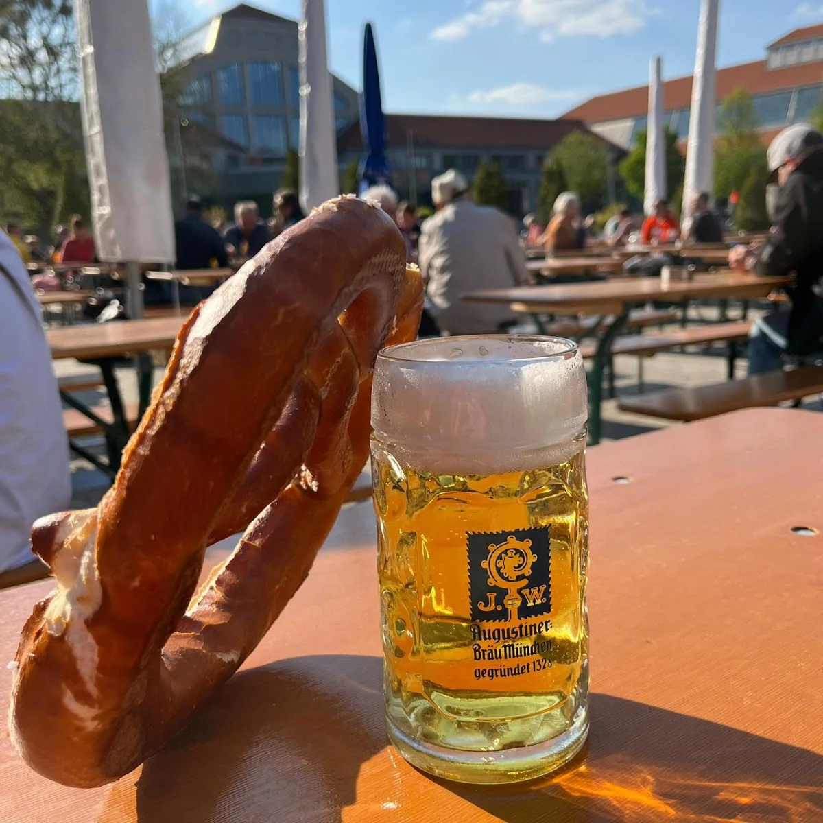 Wirtshaus am Bavariapark – Bier in München, Bayern