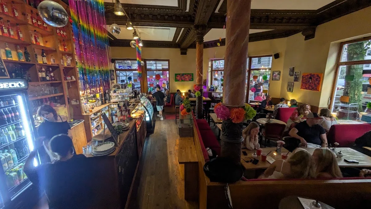 Café MAY – Atmosphäre in Hamburg