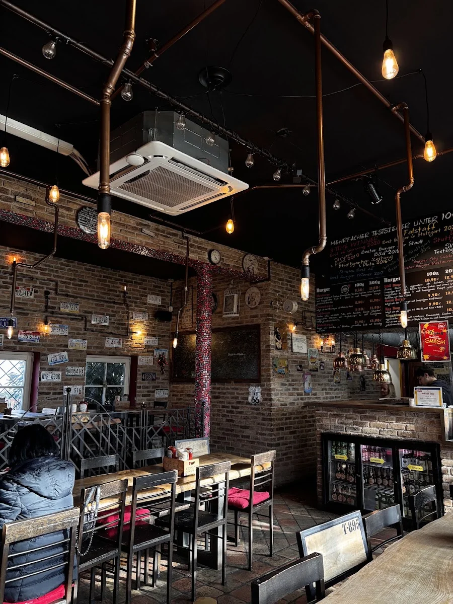 Triple B - Beef Burger Brothers – Atmosphäre in Stuttgart, Baden-Württemberg