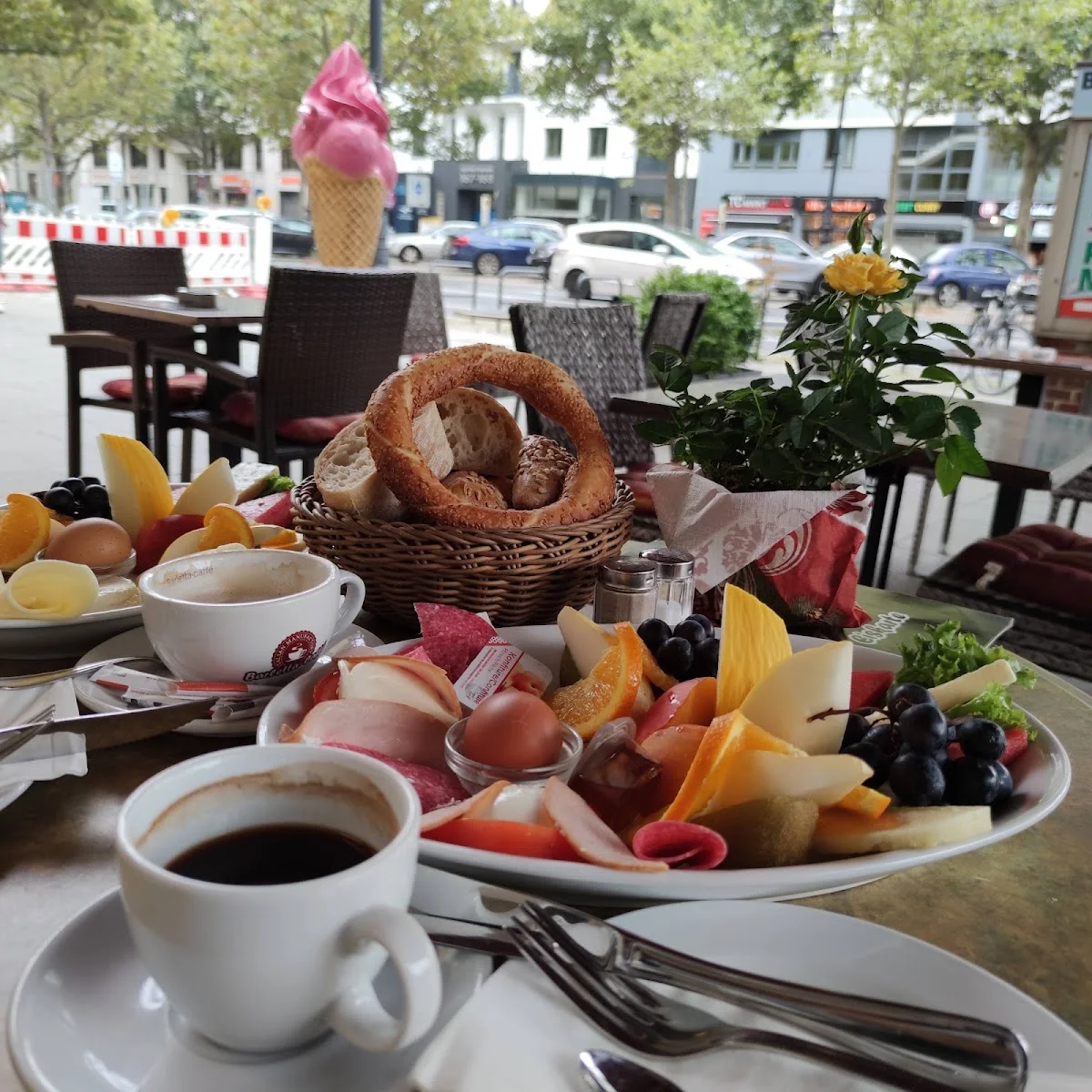 Graffiti – Essen und Trinken in Berlin
