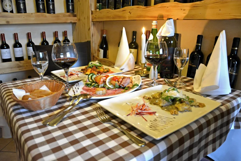 Ristorante Trattoria Vesuvio – Essen und Trinken in Berlin