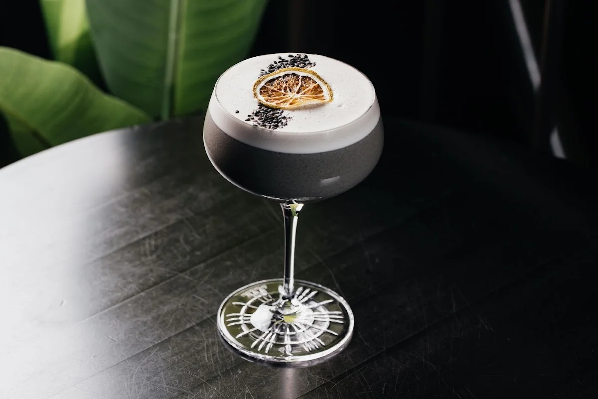 100 GRAMM Bar – Essen und Trinken in Berlin