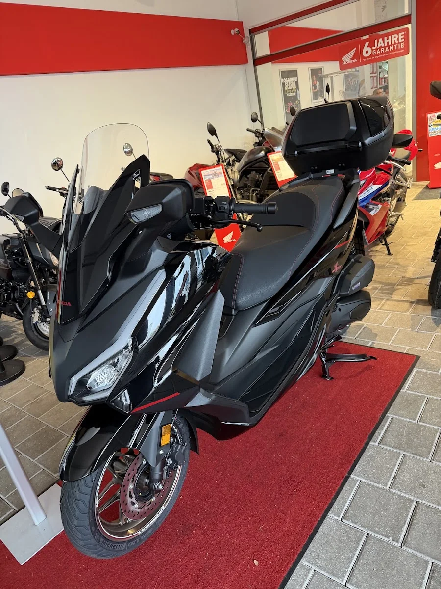 Motorrad-Box GmbH – Besucherfoto von Zsolt G in Dachau, Bayern