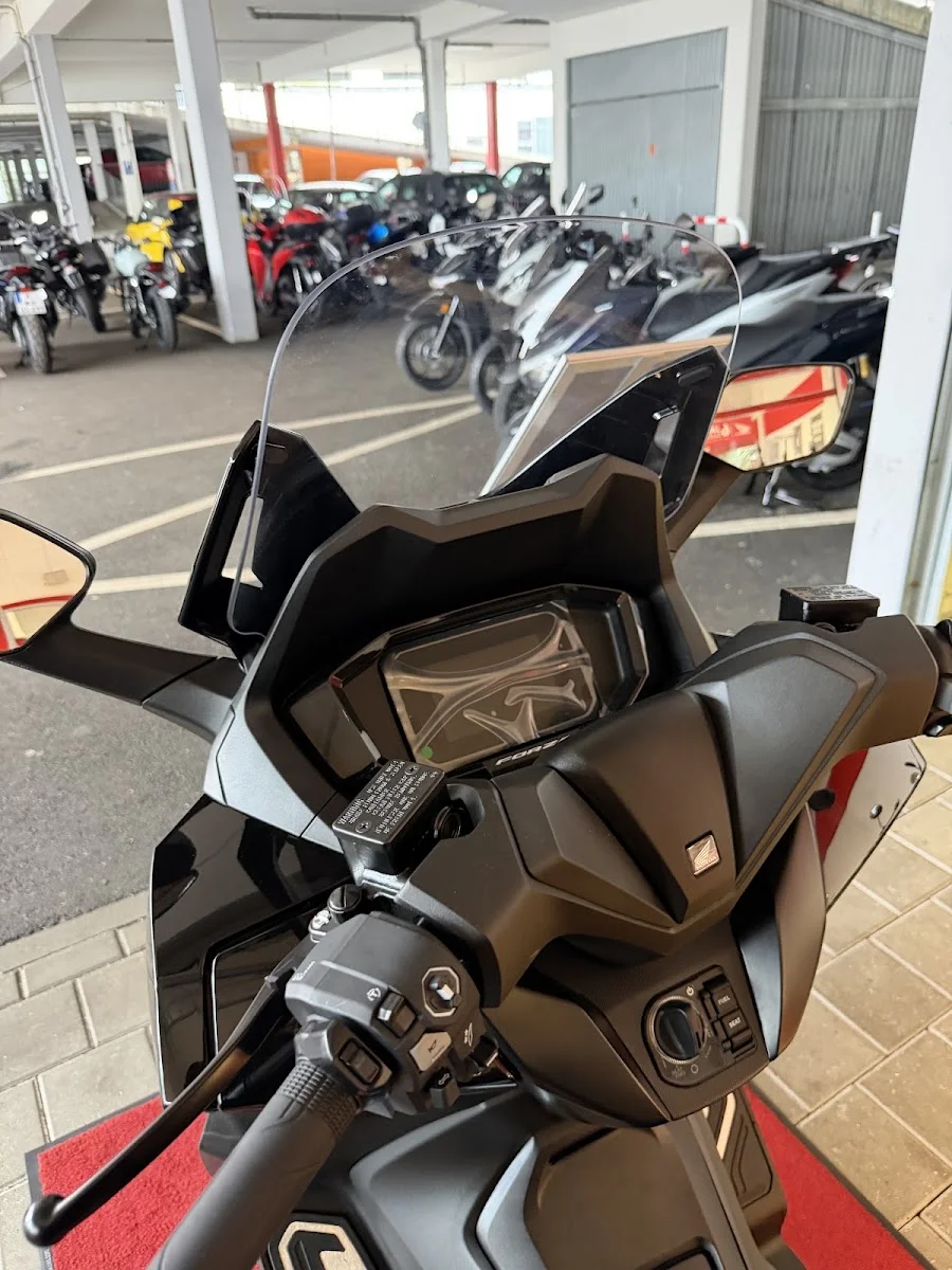 Motorrad-Box GmbH – Besucherfoto von Zsolt G in Dachau, Bayern