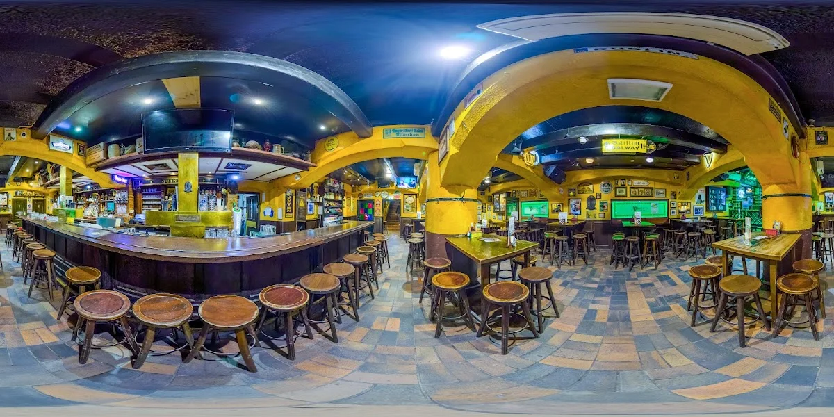 Kilians Irish Pub – Canali Showroom in München, Bayern