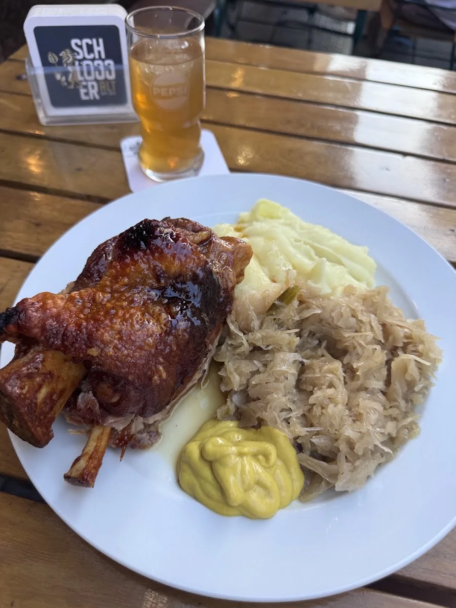 Ham Ham bei Josef | Die Original Schweinshaxe aus Düsseldorf – Sauerkraut in Düsseldorf, Nordrhein-Westfalen