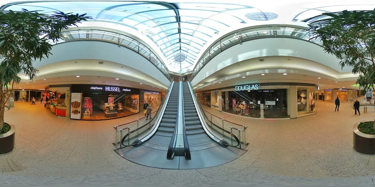 Rathaus-Center Pankow – Street View & 360°-Fotos in Berlin