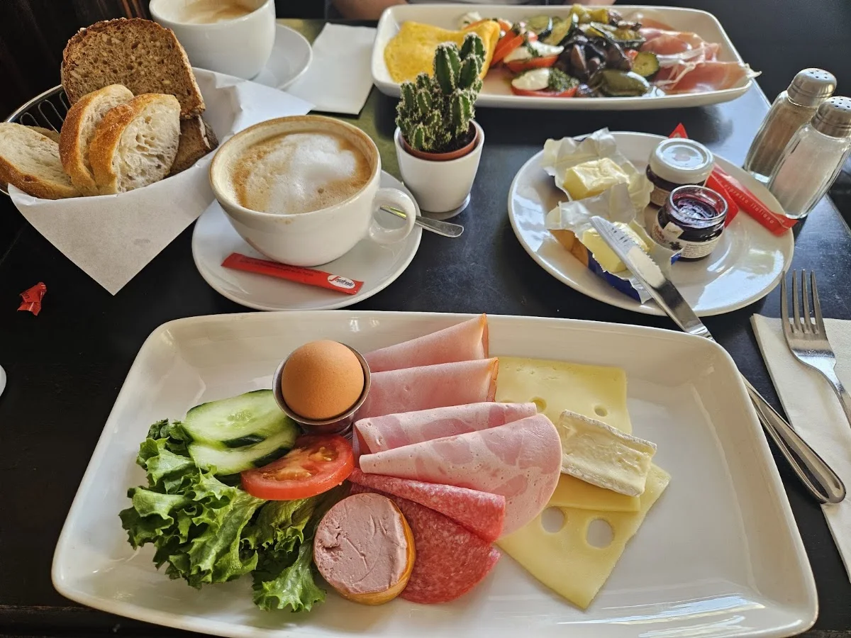 Cafe Wiener Platz – Essen und Trinken in München, Bayern