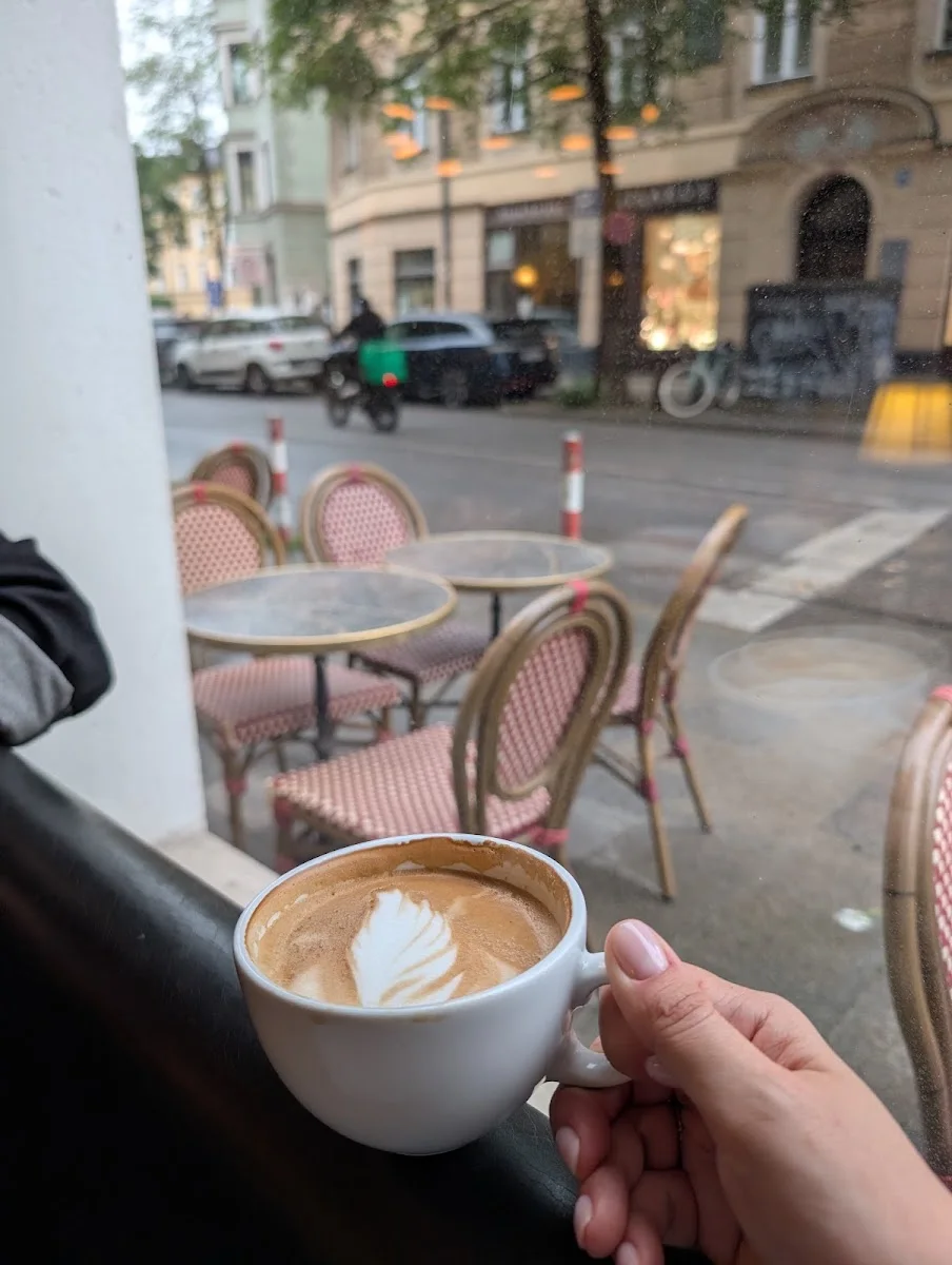 Cafe Wiener Platz – Cappuccino in München, Bayern
