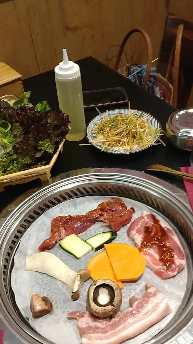 Bulgogi Queen Korean BBQ Restaurant – Koreanisches Restaurant in Stuttgart, Baden-Württemberg
