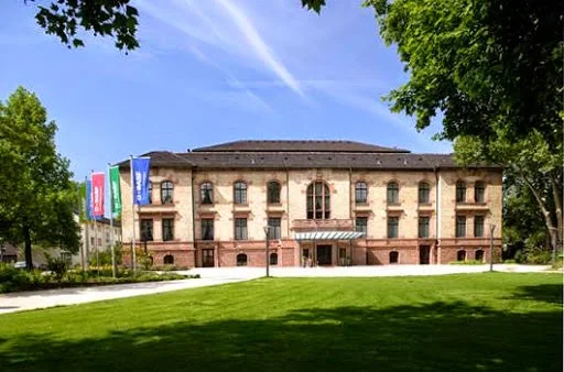 Gesellschaftshaus der BASF – Vom Inhaber in Ludwigshafen am Rhein, Rheinland-Pfalz