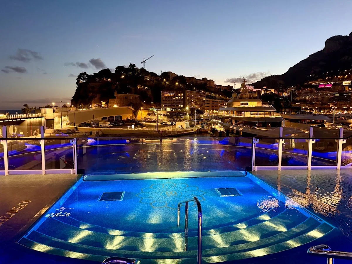 LUXUS.KREUZFAHRTEN.net - Selected Luxury Cruises by Ulrich Sommerfeld – Innenansichten in Bernried, Bayern