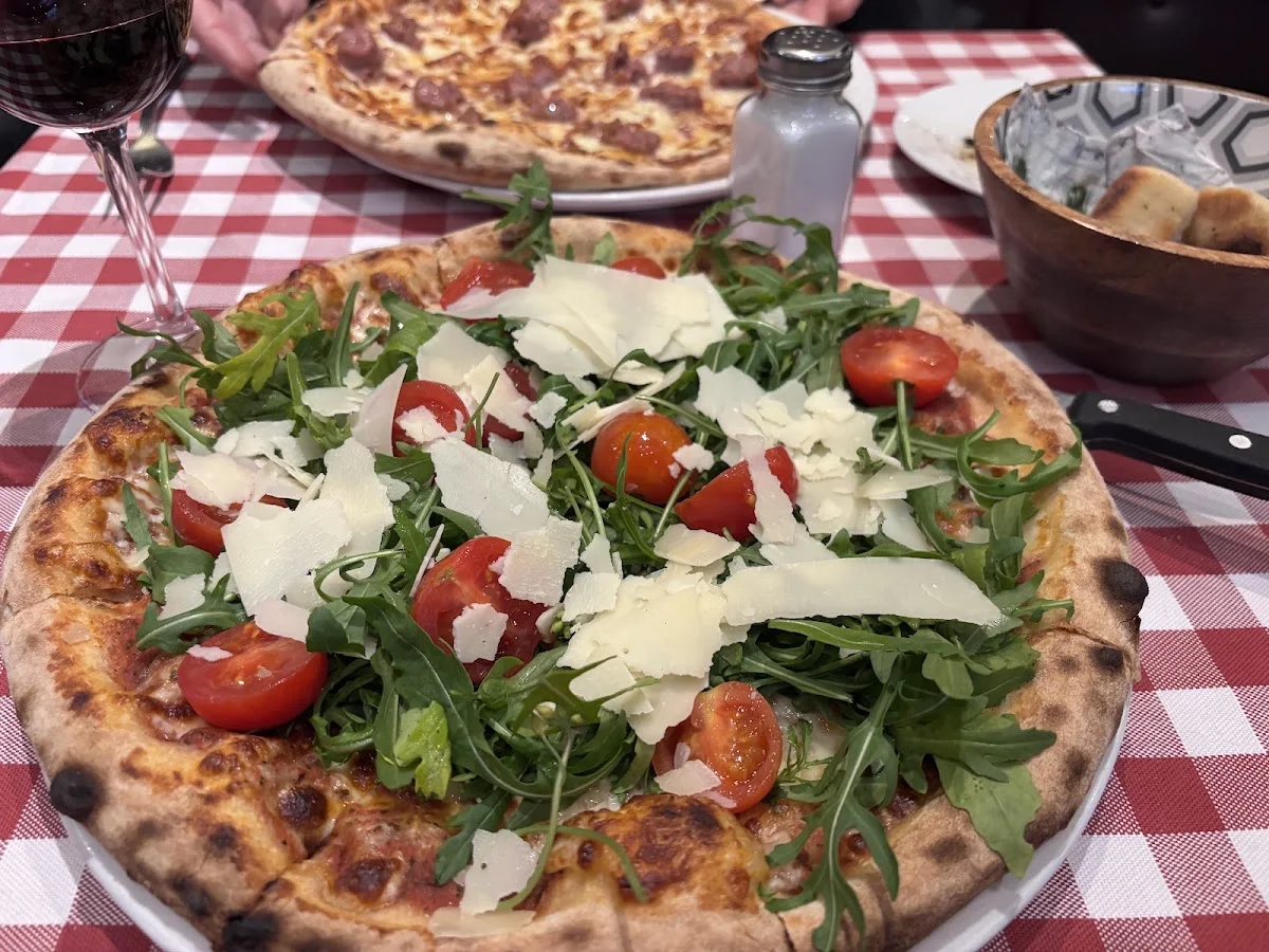 Trattoria Amici Westend – Pizza in Frankfurt am Main, Hessen