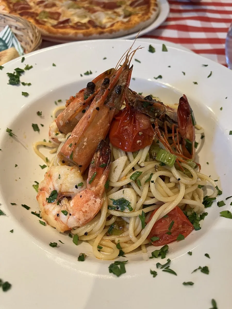 Trattoria Amici Westend – Spaghetti in Frankfurt am Main, Hessen