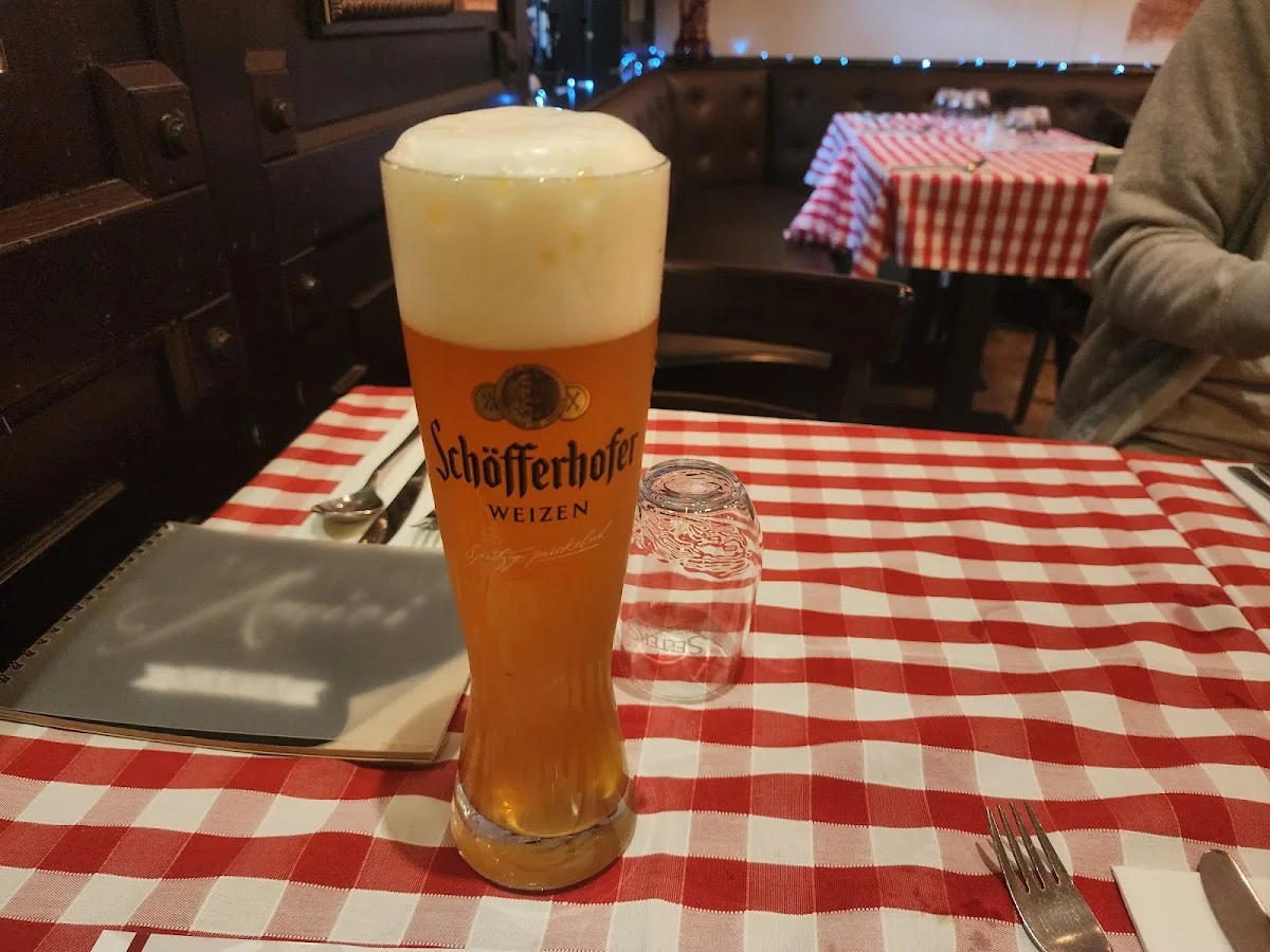 Trattoria Amici Westend – Bier in Frankfurt am Main, Hessen