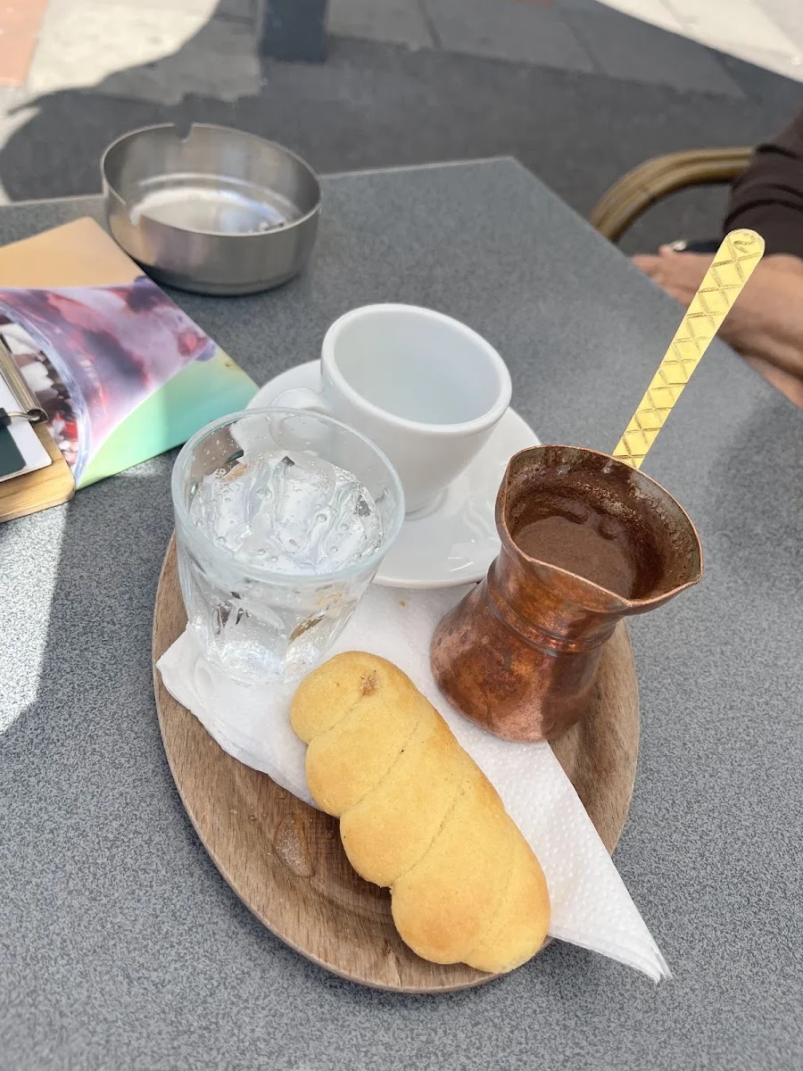 Tsimpo Café Konditorei – Coffeeshop in Stuttgart, Baden-Württemberg
