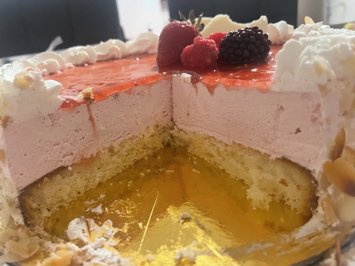 Tsimpo Café Konditorei – Besucherfoto von G S in Stuttgart, Baden-Württemberg