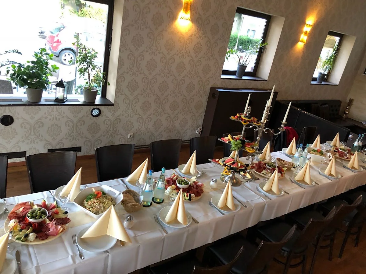 Golden Brown Restaurant • Café • Eventlocation – Essen und Trinken in Berlin
