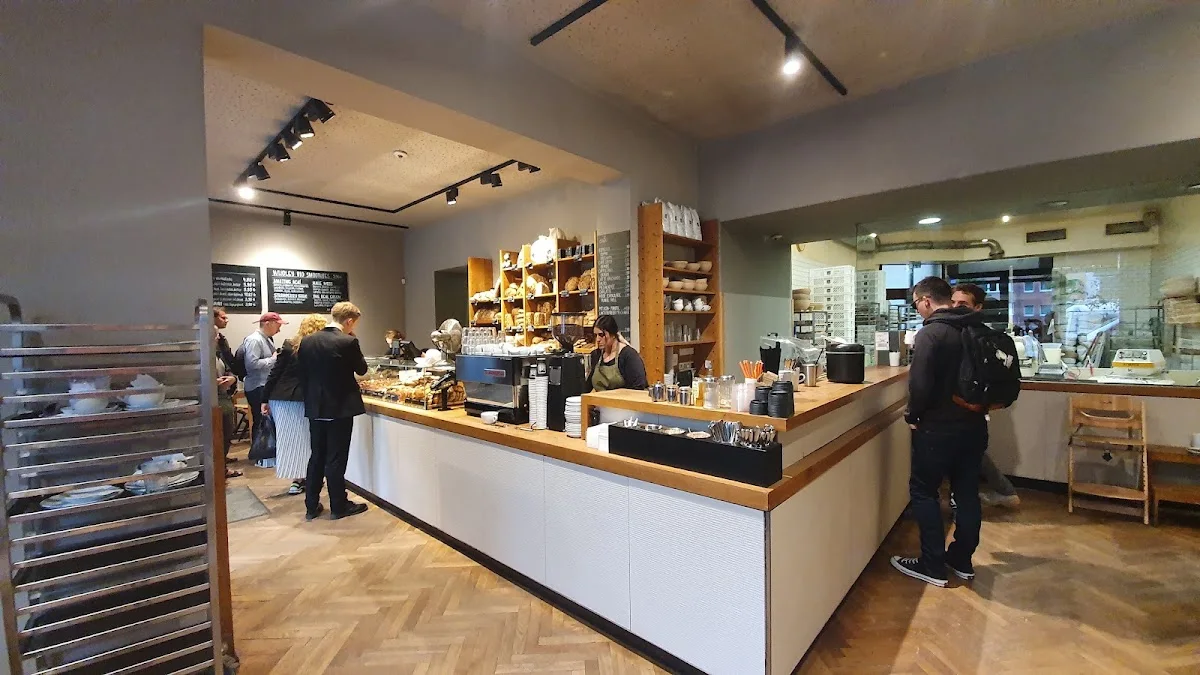 ZEIT FÜR BROT – Vitrine in Berlin