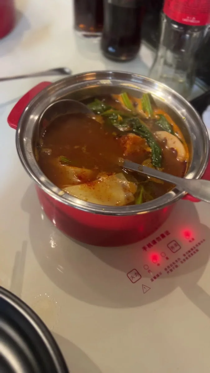 Hot One 壹号部落 – Suppe in Düsseldorf, Nordrhein-Westfalen