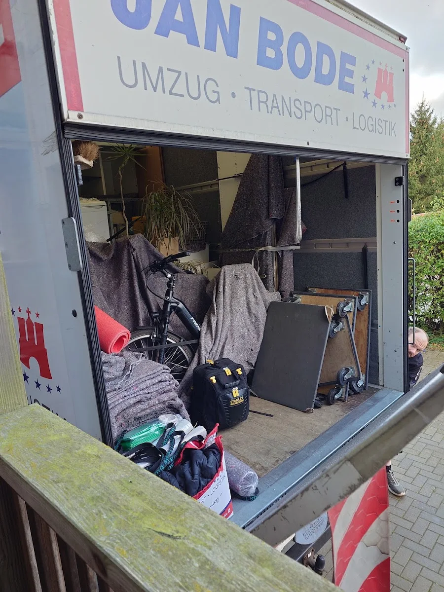 Spedition Jan Bode | Umzugsunternehmen & Spedition für den Großraum Hamburg – Außenbereich in Reinbek, Schleswig-Holstein